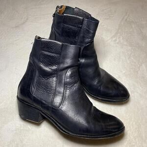 Lauren Ralph Lauren Black Leather Ankle Boots With Side Zipper Closure